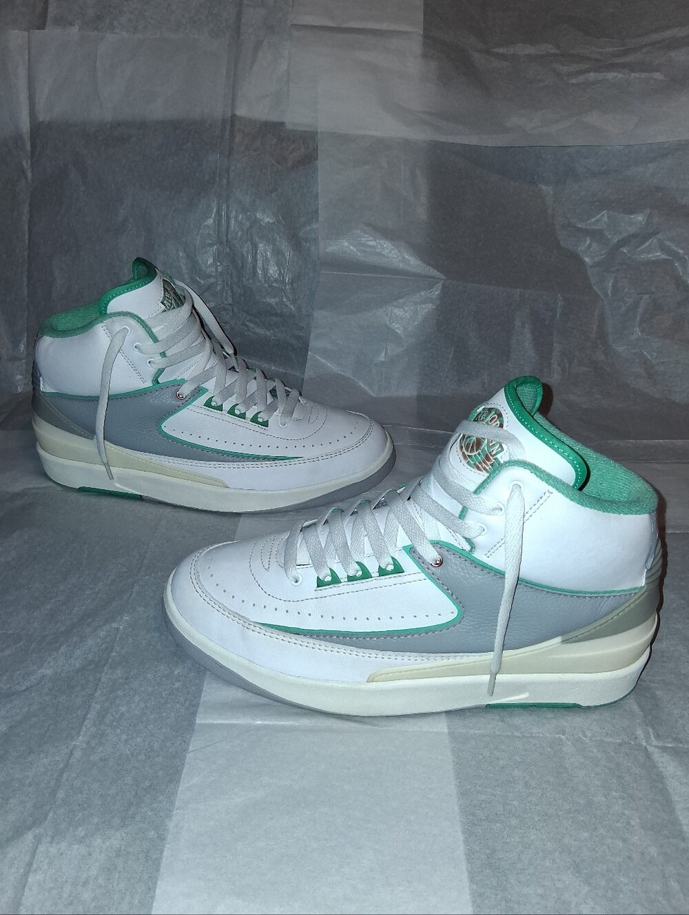 Jordan 2 Retro Crystal Mint Sneakers, Women Size 10